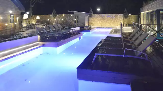 Délicieux dîner dans un hôtel bien-être sur la côte de Kamperland