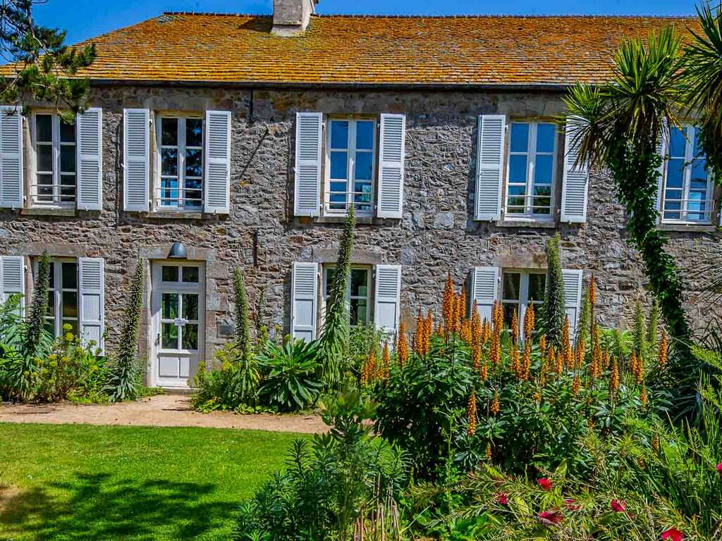 Séjour en chambre triple avec dîner sur une île de charme en Normandie - 3* - 5
