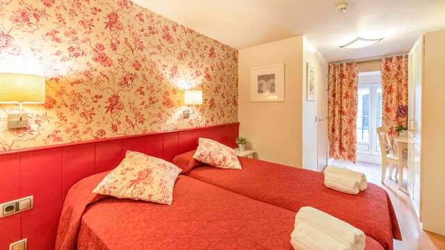HOSTAL MATHEU