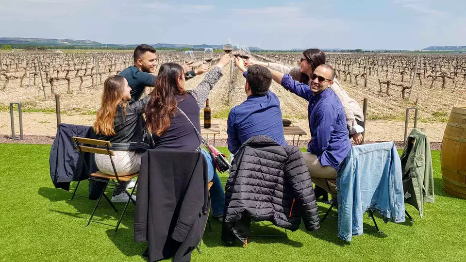 Escapada rural con cata de vinos y degustacion de productos de la tierra