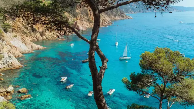 Escapada en Tossa del Mar en habitación con balcón