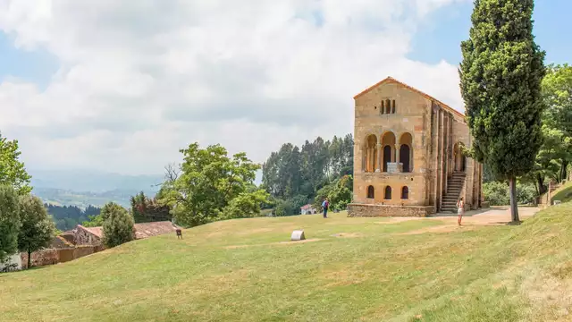 Descubre Asturias en pareja con desayuno incluido