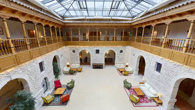 Relájate en el spa y alójate en habitación twin con desayuno