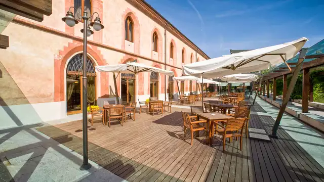 Offre dans les Langhe à l’hôtel 4* avec dîner dégustation et entrée au musée du vin