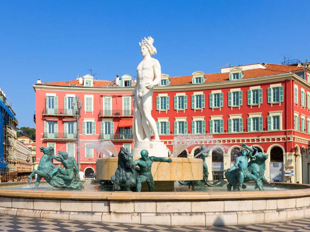 Séjour Familial En Plein Centre De Nice Avec Petit Déjeûner Inclus (ref 19576)