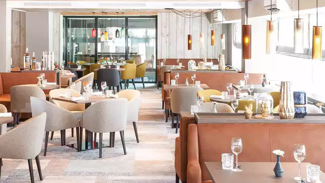 Suite de luxe et dîner gastronomique sur la plage