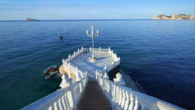 Du charme à Cala Finestrat, à un pas des gratte-ciel de Benidorm