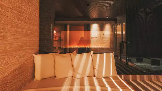 Escapada romantica con spa privado botella de cava y bombones en el Maestrazgo
