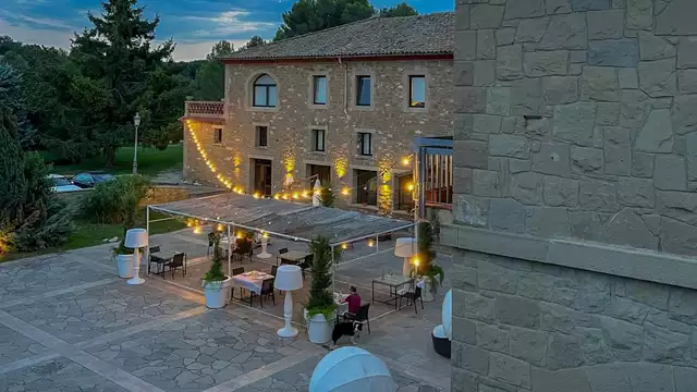 Escapada VIP para sorprender a tu pareja: con cena, masaje relajante y acceso al spa