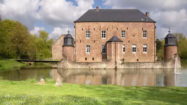 Soggiorno gastronomico con cena in un castello del XIV secolo a Kerkrade