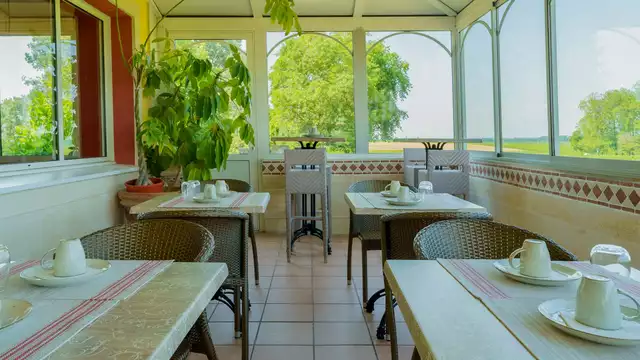 Delizie e rosé vicino a Bordeaux