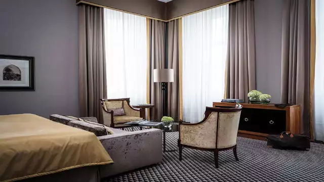 Romantiek en champagne in een 5* suite nabij Keulen