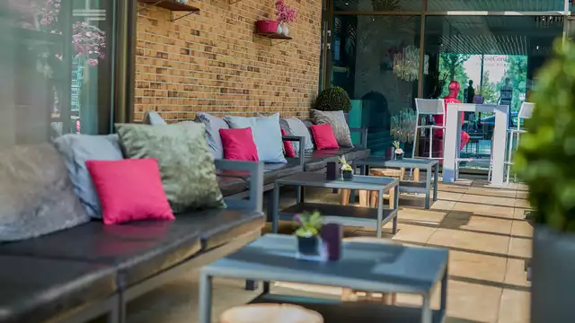 Overnachting in Amsterdam in stijl, inclusief ontbijt, fietsverhuur en een 3-gangen diner