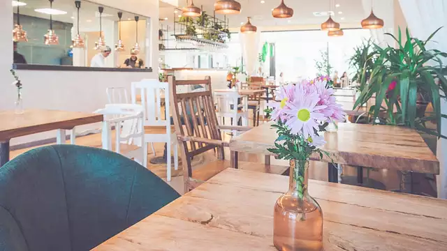Escapada VIP en Tarifa: con masaje, spa y cena en hotel con encanto