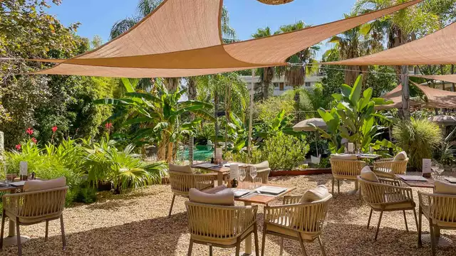 Escapada romántica con cena en Cannes