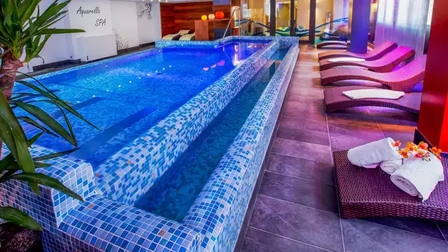 Escapada completa: cena y acceso a Caldea en el corazón de Andorra