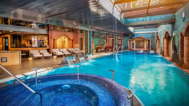Escapada Romántica con cena especial y spa en la Costa Brava