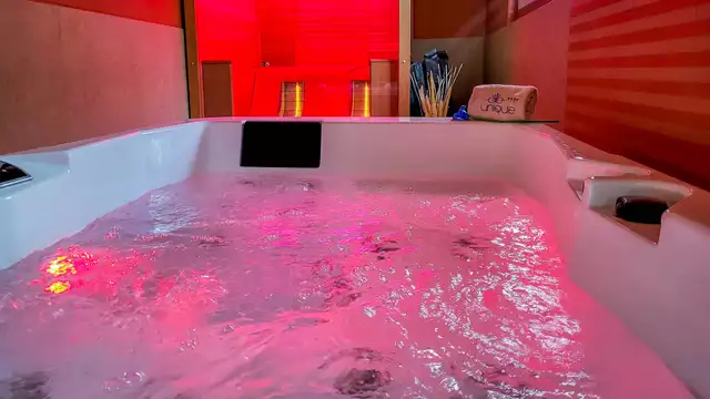 Ontspannend verblijf met duomassage en spa in het hart van Saint-Raphaël