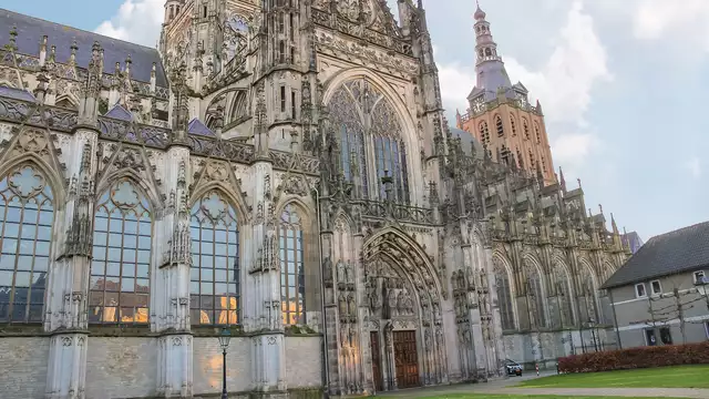 Scopri il bellissimo centro della città di Den Bosch