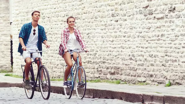 Scopri Dinan in bicicletta e soggiorna nel cuore storico della città medievale