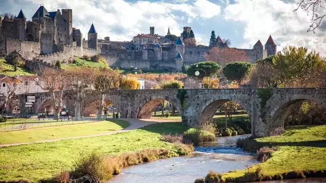 Fuga 5* con spa e cena nel cuore di Carcassonne