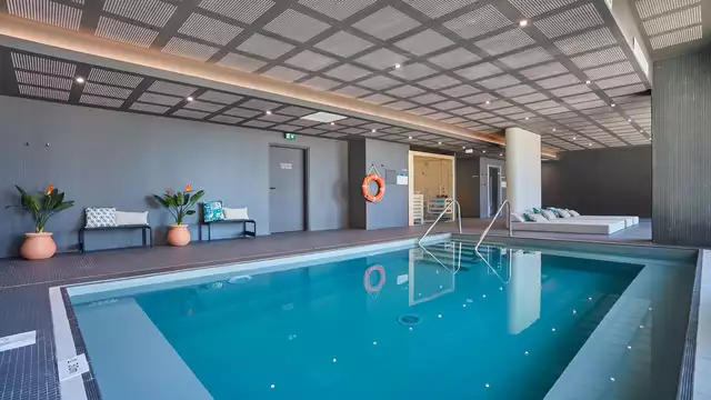 Séjour avec sauna et piscine intérieure au cœur du quartier d’affaires de Marseille