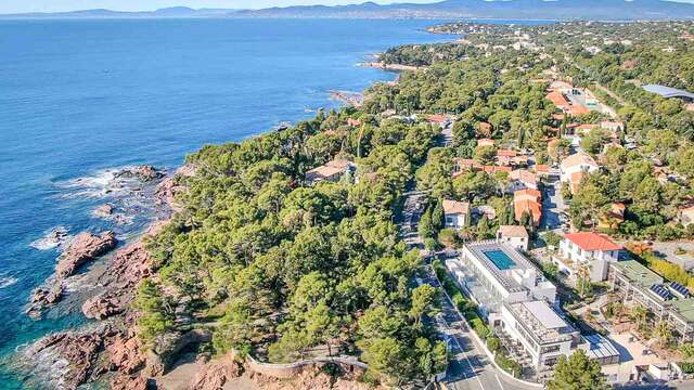 All-inclusive verblijf in een rustige omgeving vlakbij de zee, in de buurt van Saint-Raphaël