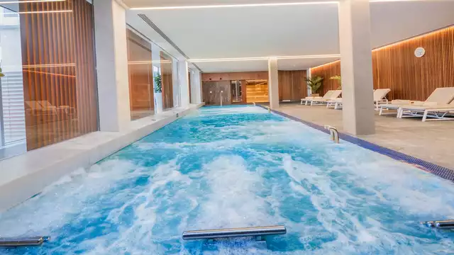 Fuga wellness con vista sul lungomare vicino a Barcellona