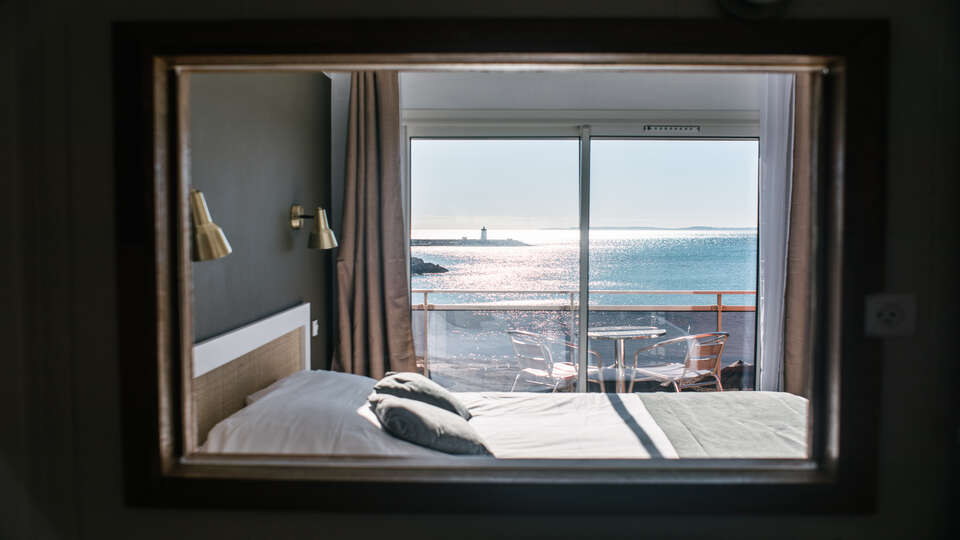 Sejour a Hyeres avec chambre avec vue mer