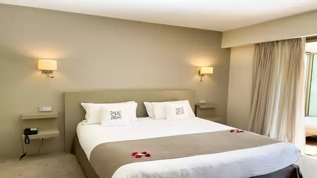 Romantisch VIP-verblijf in Cannes met privé-spa, diner bij kaarslicht met romantische sfeer