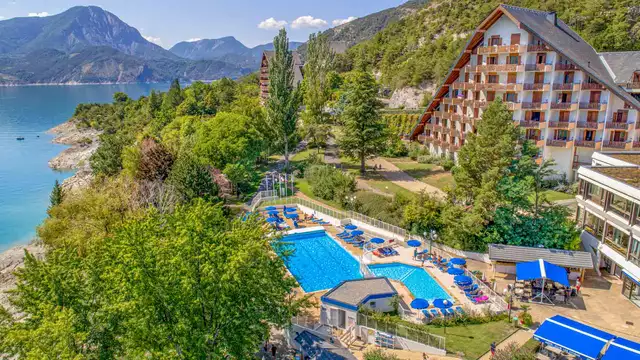 Weekend aan het Serre-Ponçon meer met inbegrepen buitenactiviteiten