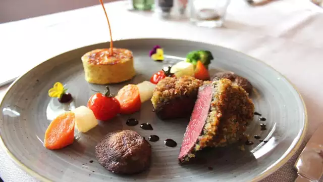 Plaisir culinaire, bien-être et vue magnifique sur la Forêt-Noire