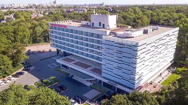 Lujo y spa en La Haya y cerca de la playa de Scheveningen