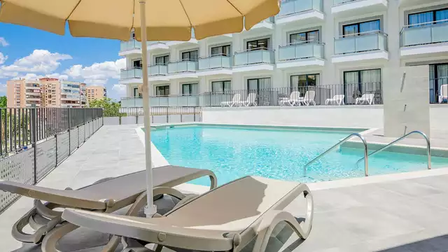 Vacanza a Torremolinos con colazione e bambino inclusi!