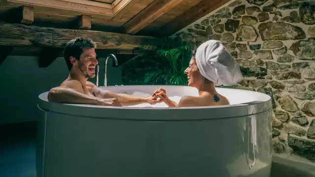 Ontspan in dit boetiekhotel met ontbijt, een welkomstdrankje en uitzicht op de bergen