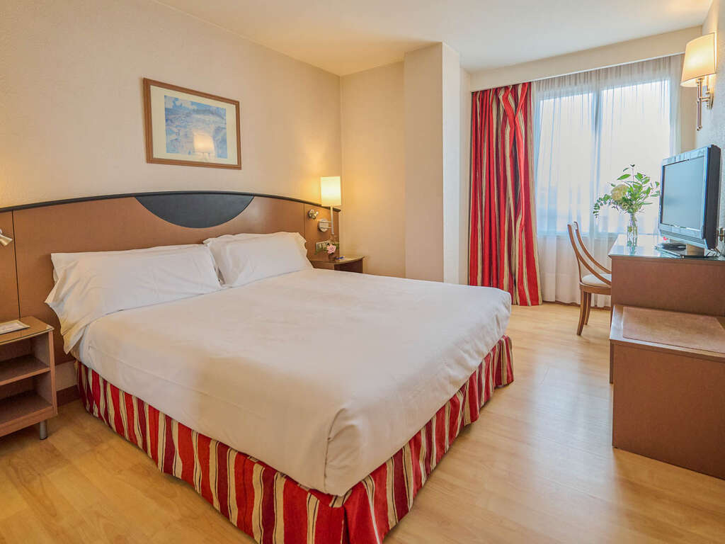 Hotel Albret - Découvrez Pampelune dans cet hôtel 4* avec petit-déjeuner et une coupe de vin de bienvenue - 4* - image 28
