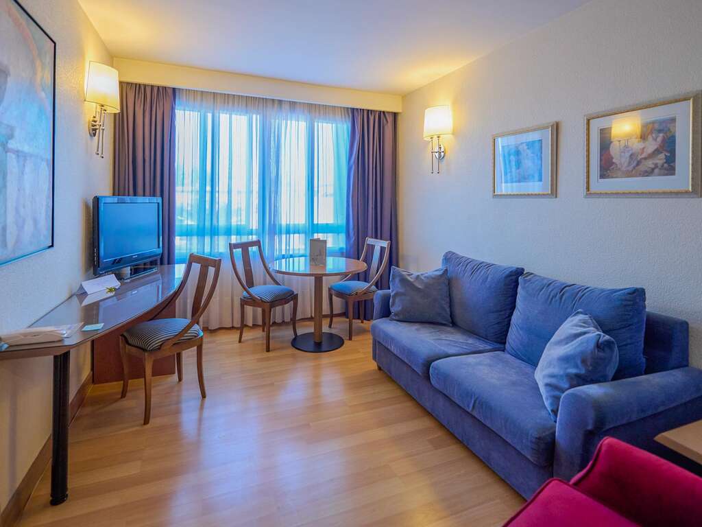 Hotel Albret - Découvrez Pampelune dans cet hôtel 4* avec petit-déjeuner et une coupe de vin de bienvenue - 4* - image 21