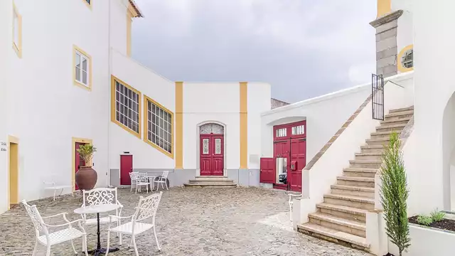 Estancia en la bella ciudad de Évora