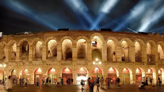Escapada cerca de Verona con entradas para la Arena incluidas: descubriendo el Véneto