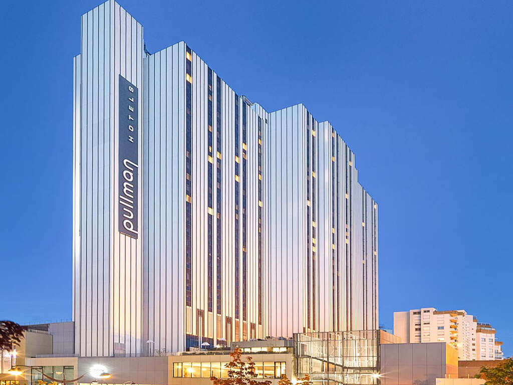 Cap sur les hauteurs de Paris et visite de la Tour Eiffel - 4* - 2