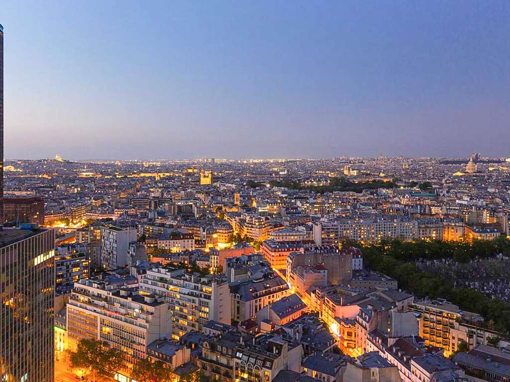 Cap sur les hauteurs de Paris et visite de la Tour Eiffel - 4* - 5