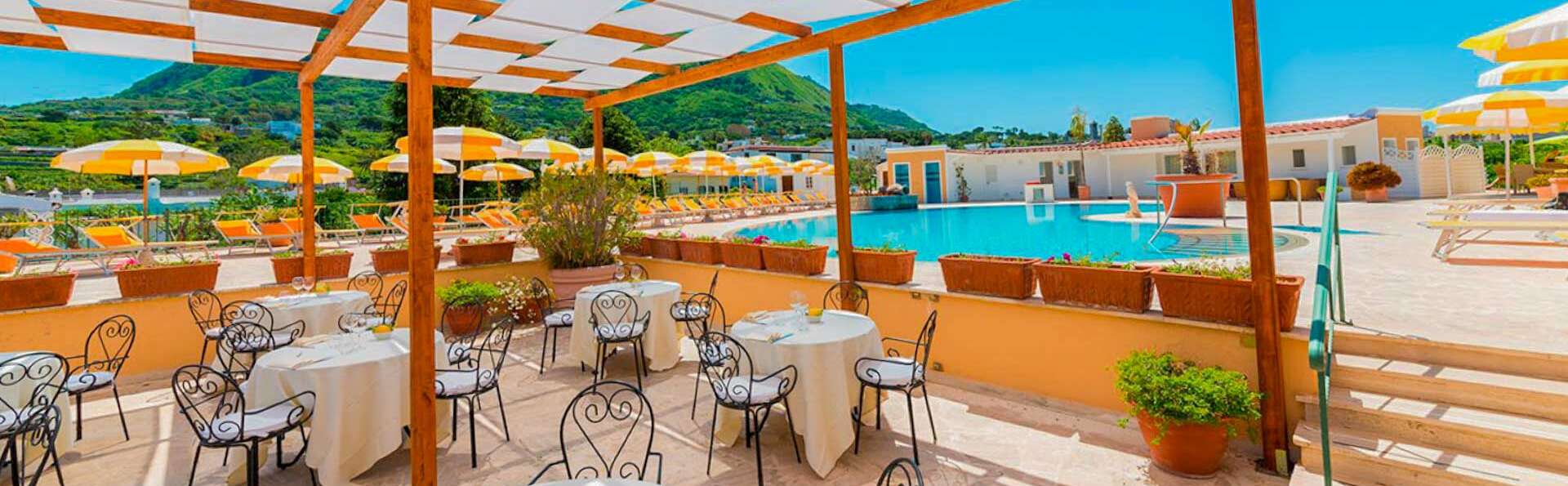 Vacances à Ischia dans un hôtel 4* avec spa et plage privée