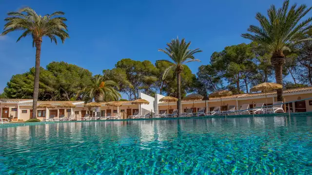 Escapada en media pensión por Dehesa de Campoamor