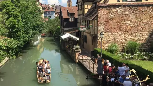 Séjour détente avec une promenade en barque au coeur de Colmar