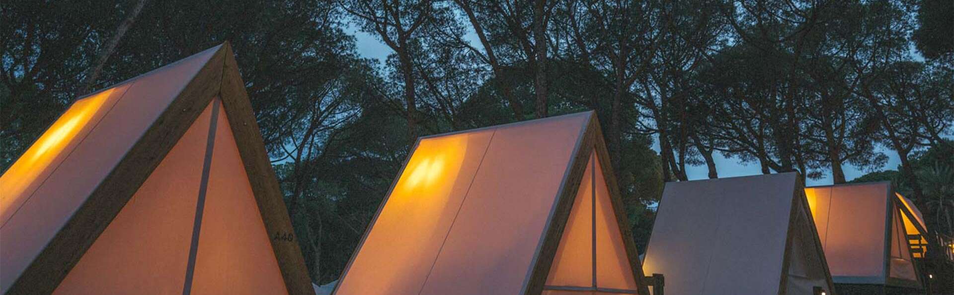 ¡Vive la experiencia de dormir en una Cabin Tent , en la Costa Brava!