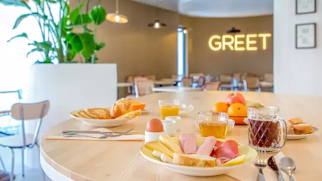 GREET HOTEL SALON DE PROVENCE