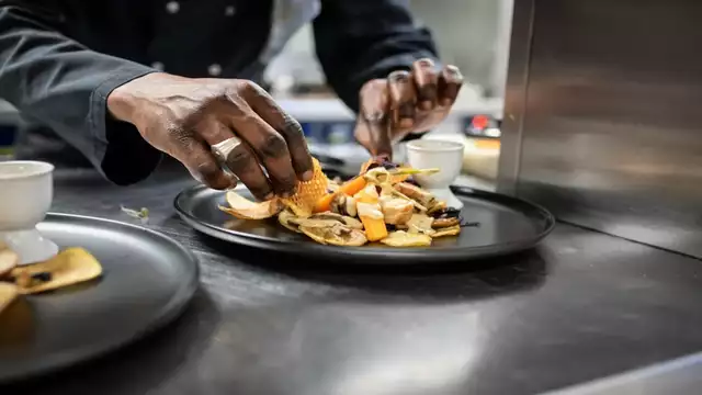 Uitzonderlijke Overnachting in Brussel en Gastronomisch Diner