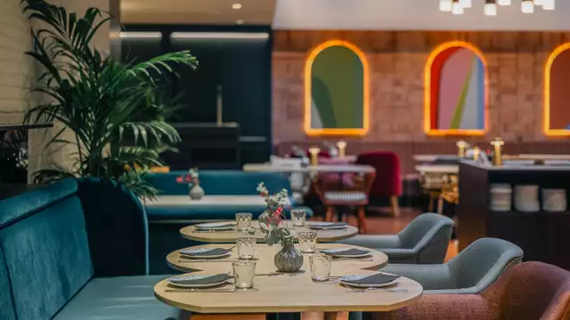 Ontdek Barcelona met een audiogids en slaap in een prachtig hotel