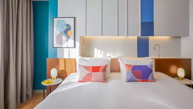 Escapada romántica en Madrid en un bonito hotel 4* al lado del Retiro
