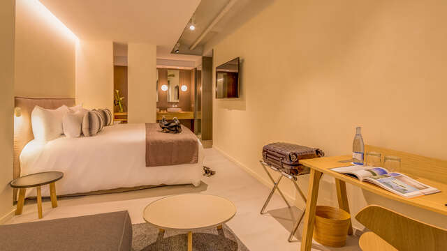 Profitez d'une escapade romantique dans le centre de Barcelone dans un hôtel 5 étoiles